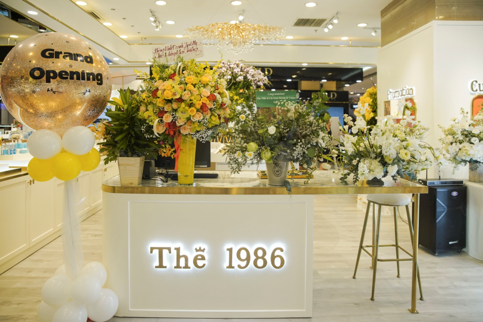 The 1986 khai trương tại Vincom Đồng Khởi